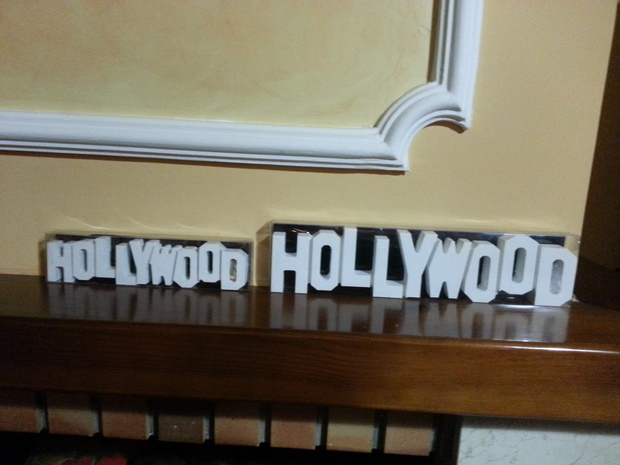 El famosísimo letrero de HollyWood de la ciudad de Los Ángeles La Cuna O Meca Del Cine, California, U.S.A. Nuevo En Caja
