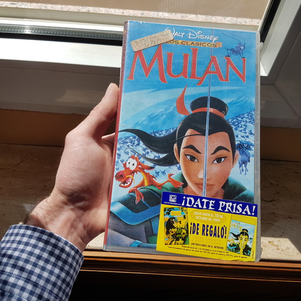 Mulán de Walt Disney VHS nuevo primera edición del año 1999