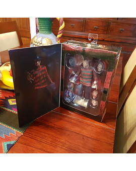  Figura de Fred o Freddy Krueger de Pesadilla en Elm Street 1984 de Neca del año 2014