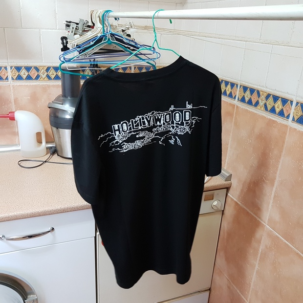 Camiseta de Hollywood negra