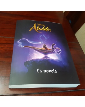 El libro novela del remake de la película de Aladdìn 2019 de Walt Disney