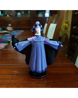 Figura muñeco de Frollo de El Jorobado de Notre Dame de Walt Disney de McDonald's del año 1996