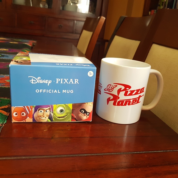 Taza del Pizza Planet de Walt Disney Pixar Toy Story