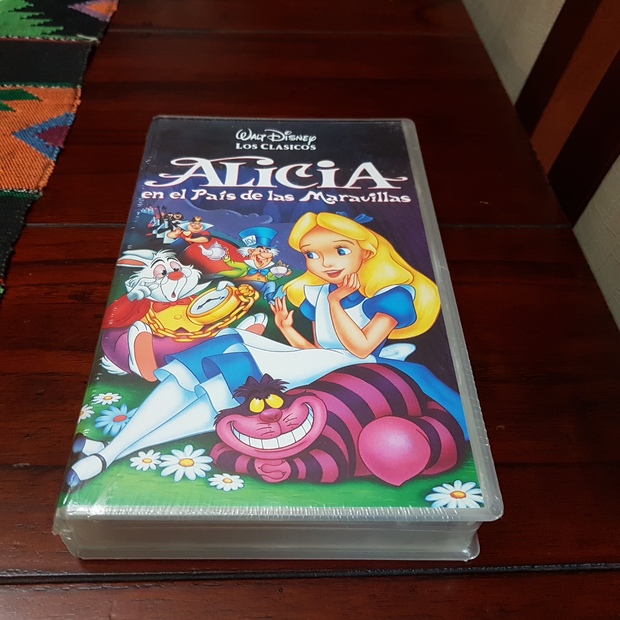 Alicia en el país de las maravillas 1951 de Walt Disney VHS año 1991 precintado