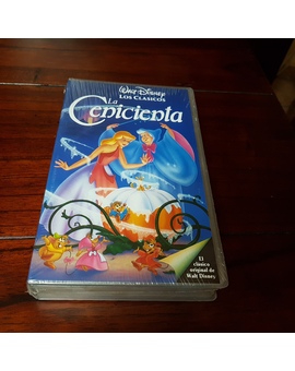  La Cenicienta VHS Nueva de Walt Disney (La primera edición del año 1992)