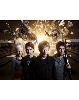 Ojalá se editara en BR esta serie (Primeval) como mínimo las tres primeras temporadas que son las que he visto, recomendada 100%
