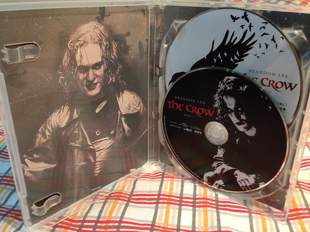 The Crow / El Cuervo (4K Remaster Blu-ray - Japón) - Foto 07