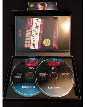 Stranger Things: Season 1 Collector's Edition (4K/UHD + Blu-Ray - USA) - Foto 05