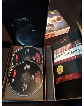 Stranger Things: Season 1 Collector's Edition (4K/UHD + Blu-Ray - USA) - Foto 06