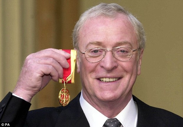 Michael Caine doble premio en la noche del cine europeo