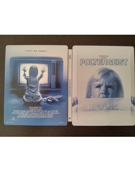 Steelbook Poltergeist y alucino.