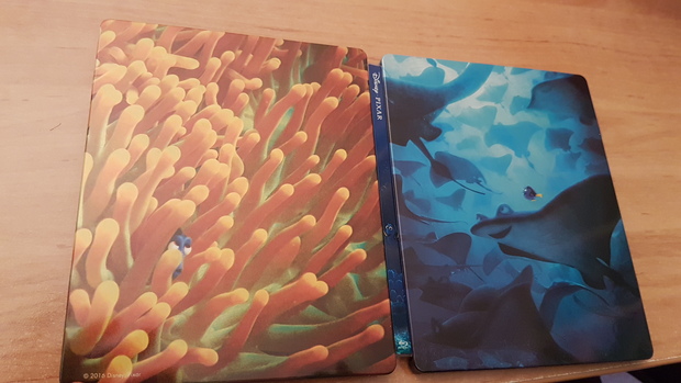 Buscando a Dory steelbook abierto