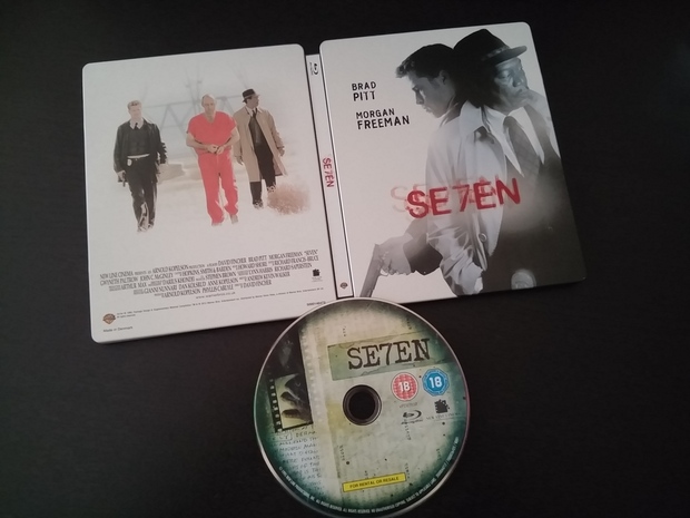 Seven steelbook exterior