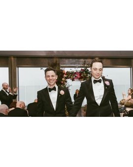 Jim Parsons se ha casado...felicidades cientifico loco