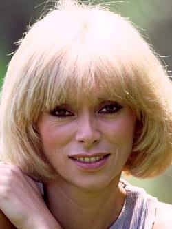 Mireille Darc ha fallecido