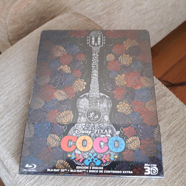 Coco es bien recibido en casa