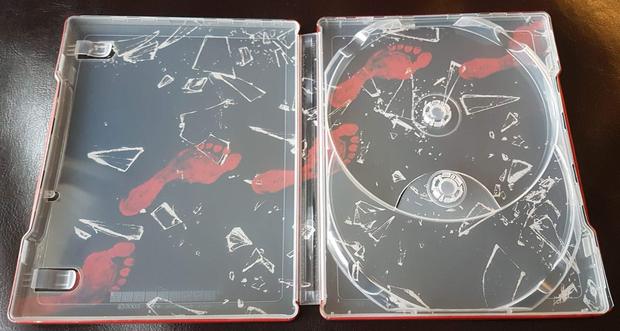 Die  Hard steelbook 4K interior
