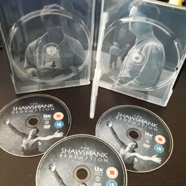 Interior del steelbook