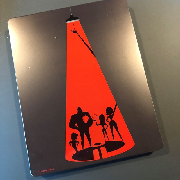The incredbles 2 steelbook...parte trasera