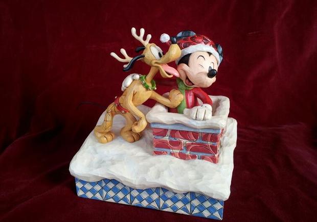 Pluto y Mickey
