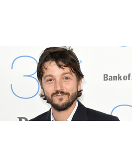 Diego Luna protagonizará junto con Felicity Jones STAR WARS ROGUE ONE
