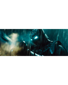 Men Are Still Good (The Batman Suite): Parte de la banda sonora de Batman v Superman