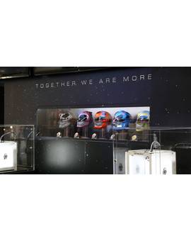 Power Rangers, cascos y figuras en la Comic Con