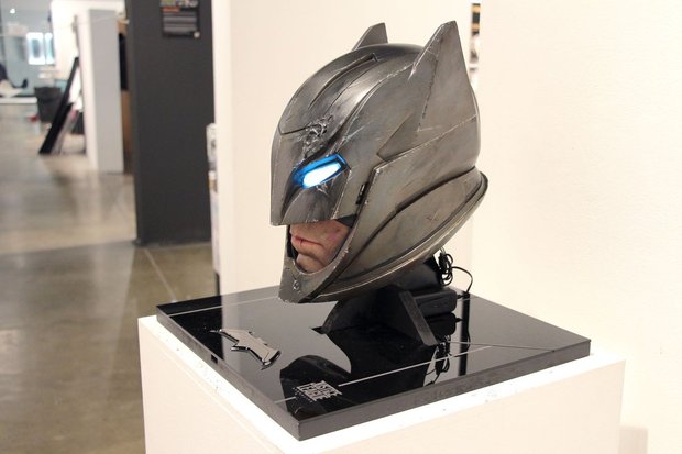 Posible nuevo casco de Batman para La Liga de la Justicia, con el titulo de Justice League Apokolips