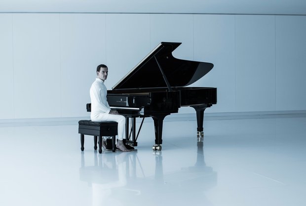 ------------  Walter en una nueva imagen de Alien Covenant, ya sin código numérico 