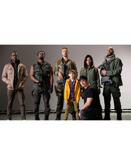 The Predator, foto del reparto