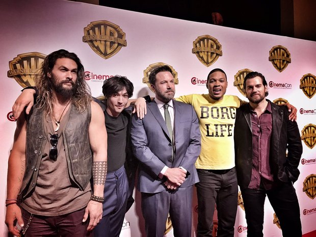 Parte de La Liga de la Justicia en la CinemaCon; descripción de clips y arte conceptual de Aquaman y Wonder Woman