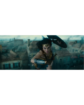 Wonder Woman, dos nuevos anuncios de televisión con el primer vistazo a David Thewlis y al hombro del villano