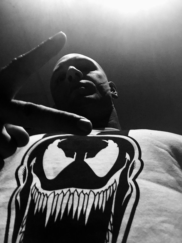 Sony ha conseguido a Tom Hardy para hacer de Eddie Brock en VENOM, con el director de Zombieland