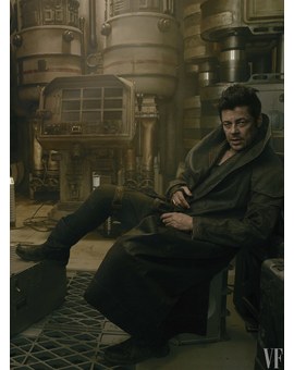 Benicio del Toro como DJ
