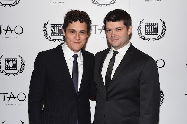 Phil Lord y Chris Miller despedidos de la película de Han Solo   por diferencias en la visión y estilo con Kathleen Kennedy y el guión de Lawrence Kasdan (según parece); Ron Howard o Joe Johnston pueden reemplazarlos