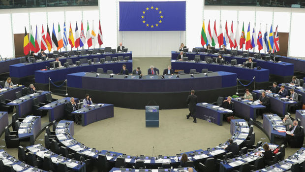 Gizmodo: La UE suprimió un estudio de 300 páginas que descubrió que la piratería no dañaba las ventas