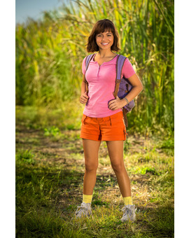 Primer imagen de Isabela Moner como Dora La Exploradora