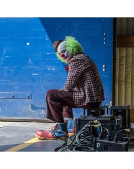 Todd Phillips cuelga nueva imagen del JOKER, y otras imágenes del set con la misma apariencia