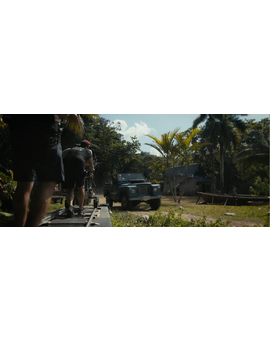 En el set de BOND 25: Jamaica