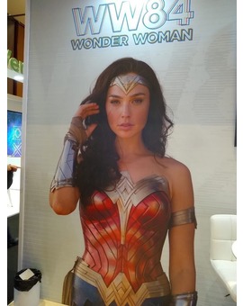 Foto promocional de Wonder Woman 84, de la Licensing Expo Latam