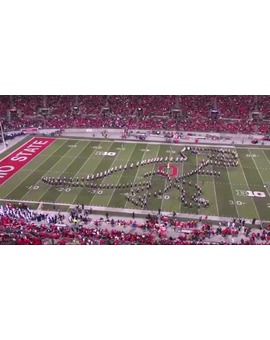 Homenaje de la marcha musical de la Universidad de Ohio a bandas sonoras del cine