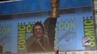 Sdcc-14-avengers-age-of-ultron-descripcion-del-trailer-mostrado-e-imagen-de-josh-brolin-con-el-guantele-del-infinito-c_s