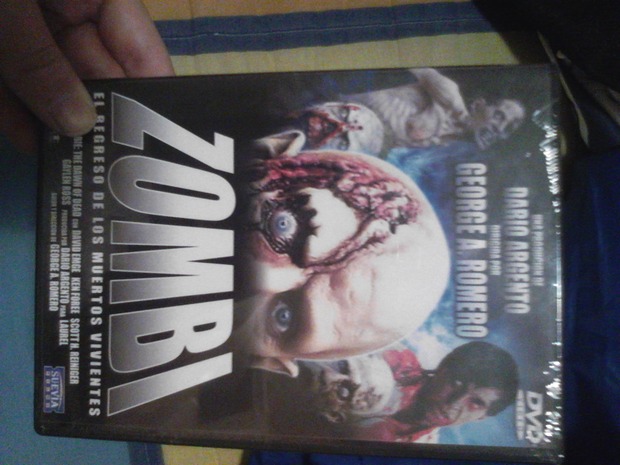 Zombi. Ayer por 1 eurillo en Alcampo.