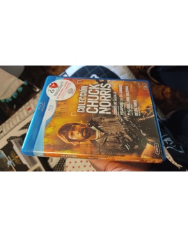 Chuck Norris Colección ¿Sabéis si se llegó a vender sin funda?