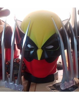 Deadpool y Lobezno, a un mes y un día!