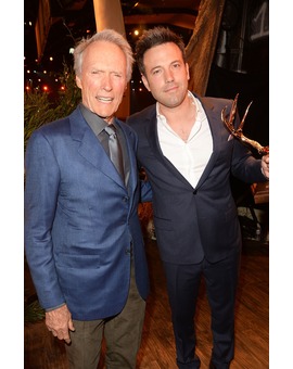 Warner Bros anuncia Jersey Boys de Clint Eastwood para el 20 de junio de 2014 y Live By Night de Ben Affleck para el 25 de diciembre de 2015.