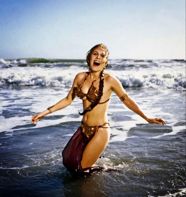 (Para ELIPSIS). El día de playa de LEIA. STAR WARS VI