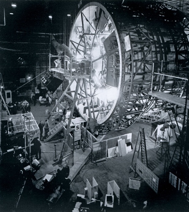 Rodando el interior de la DISCOVERY. 2001: UNA ODISEA DEL ESPACIO