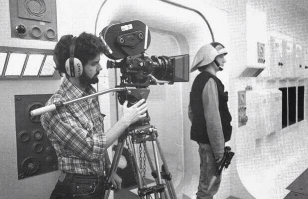 GEORGE LUCAS tras la cámara. STAR WARS IV