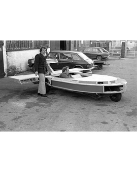 Prototipo del autodeslizador de LUKE, algo se parece al definitivo. STAR WARS IV